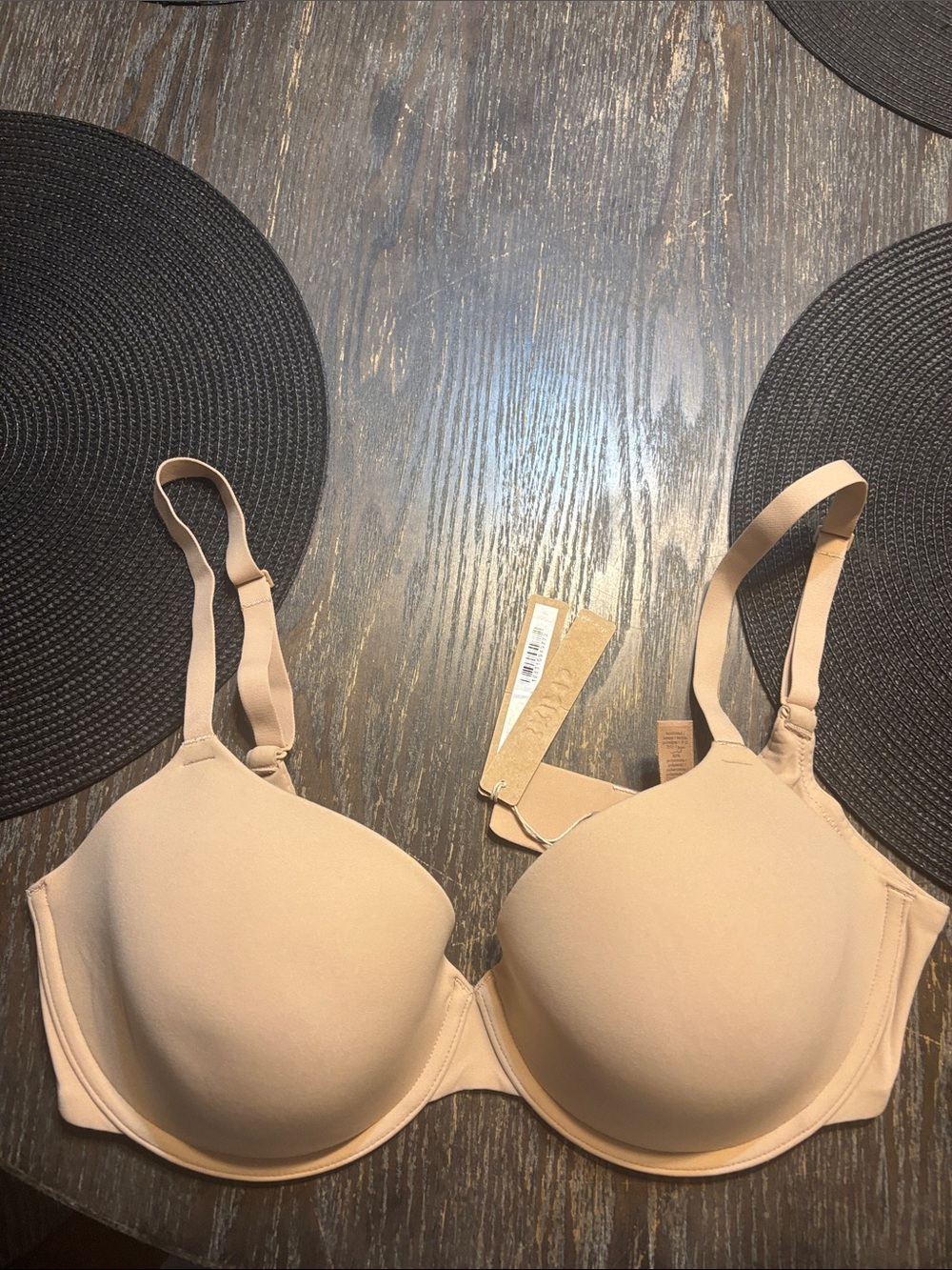 SKIMS Fits everybody T-Shirt Bra clay NWT size 36DD